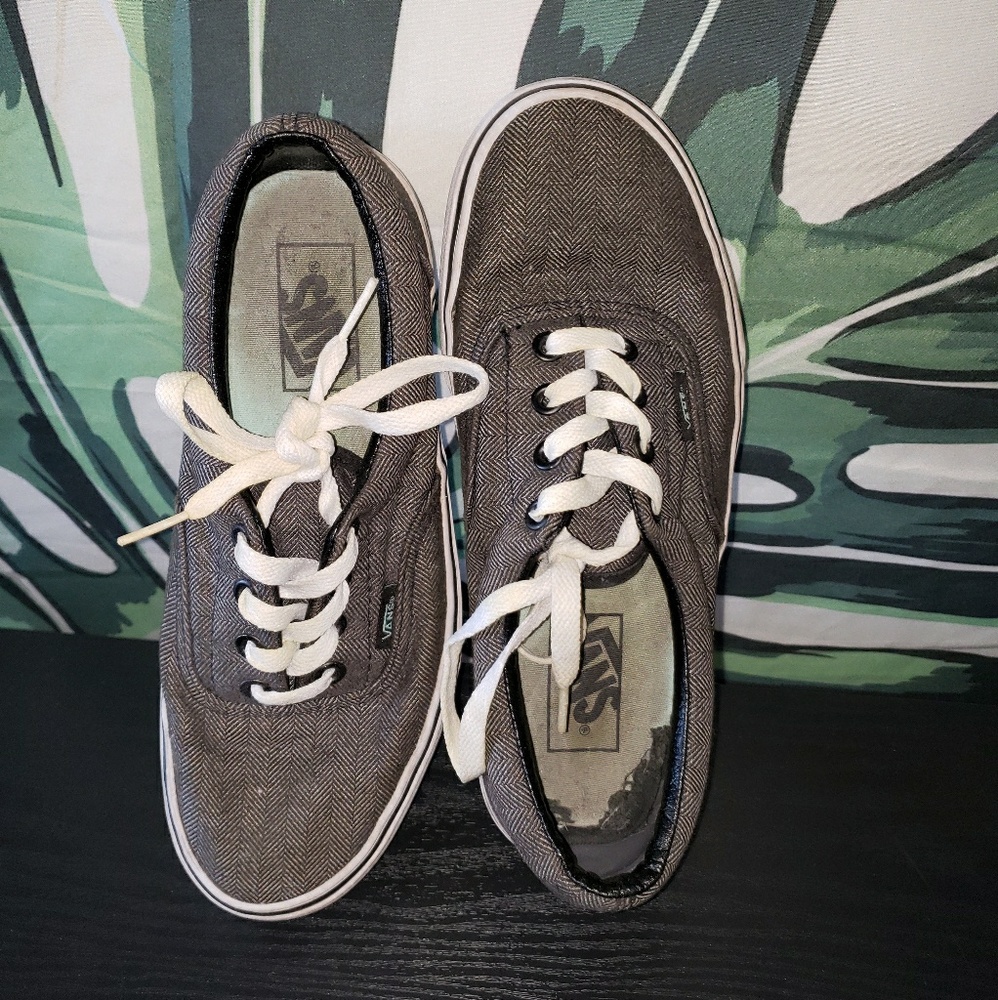 Lined gray authentic vans